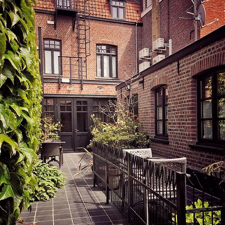 Main Street Hotel 예페르 외부 사진