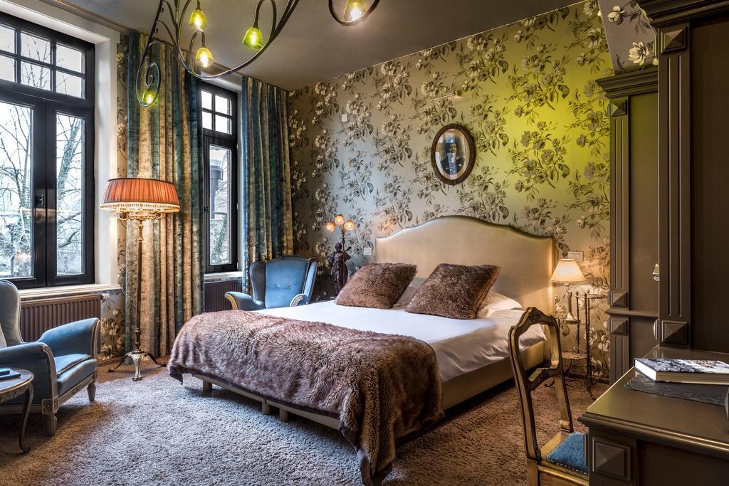 Main Street Hotel 예페르 외부 사진