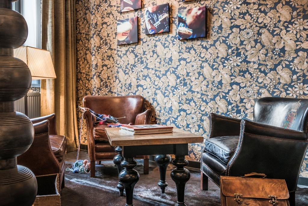 Main Street Hotel 예페르 외부 사진